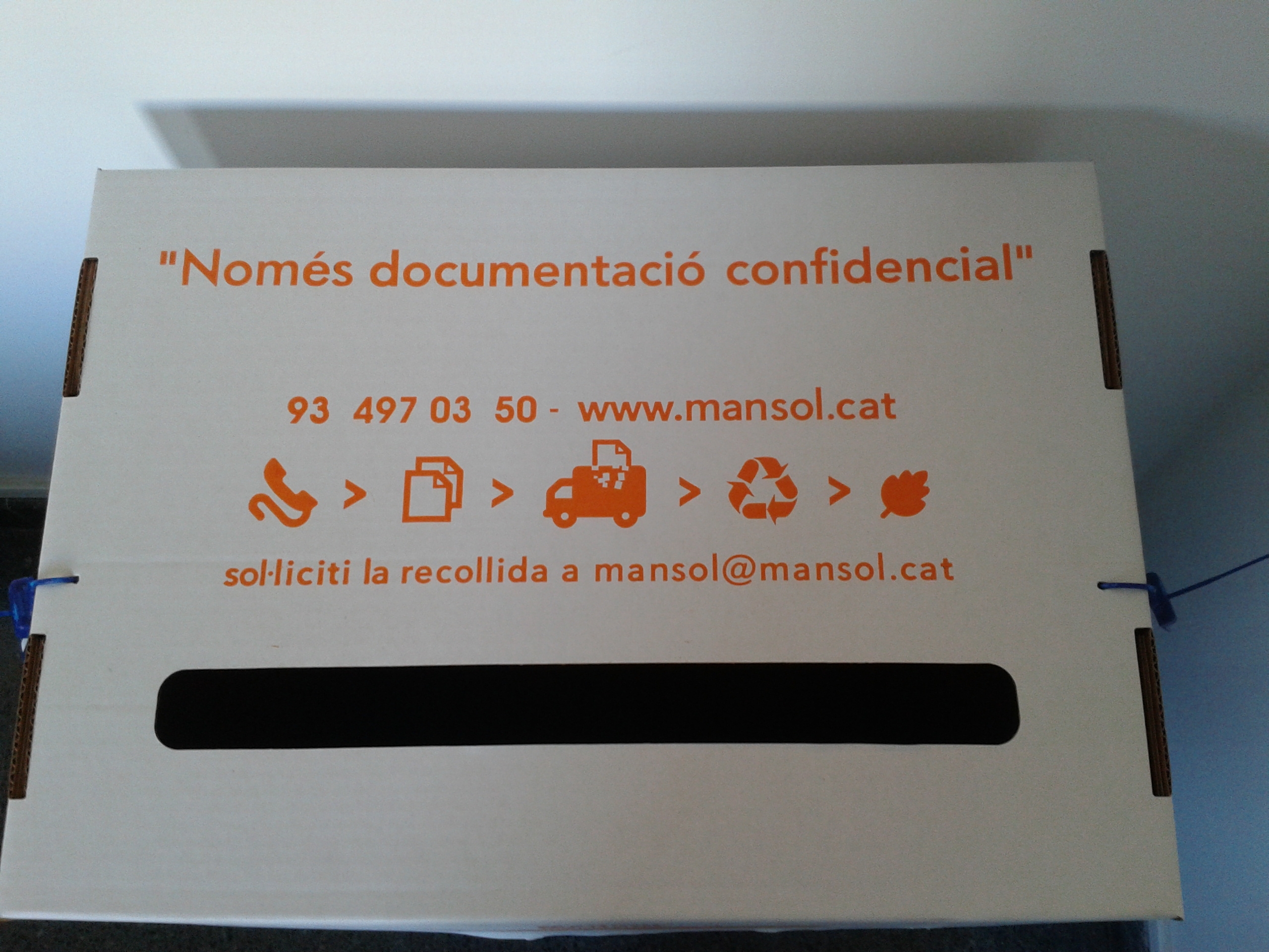 Foto contenidor entrada