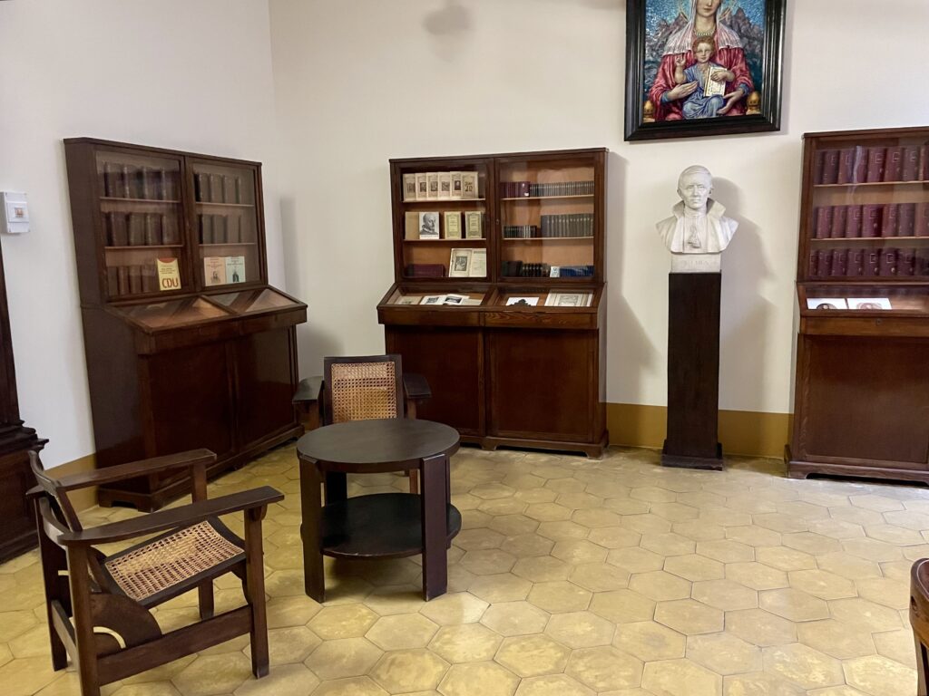 Interior fundació Balmesiana