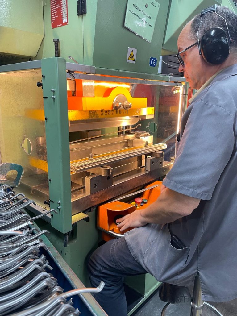 serveis muntatges industrials catalunya